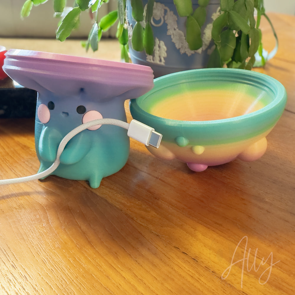 Mushroom Cable Holder with Secret Storage - Kawaii style accessory
